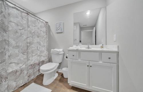 New Albany Apartment | Stonecrest 712, 2bd Apt I Free Parking I Pool