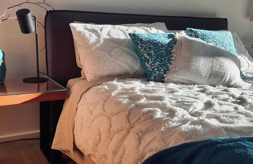 Olinda Bed & Breakfast | Stonehaven Views Spectacular Luxury Suite