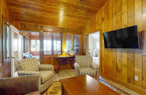 Moultonborough House | Stoneybrook Retreat Haven - The Carriage House