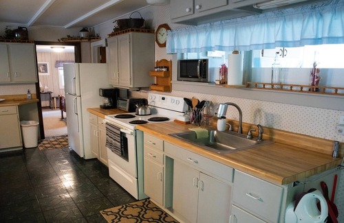 Augusta House | Stonington Estate Carriage Room