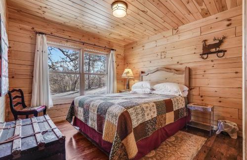 Lyle House | Straight From The Heart cabin