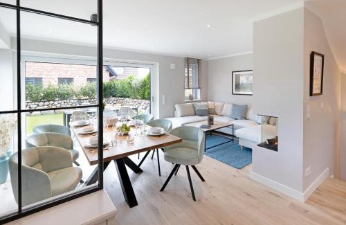 List House | Strand 48