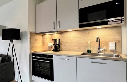 Graal Mueritz Apartment | Strandstrasse 28, 400m to the beach, quiet and sunny, 2 rooms 43sqm, ideal for couples