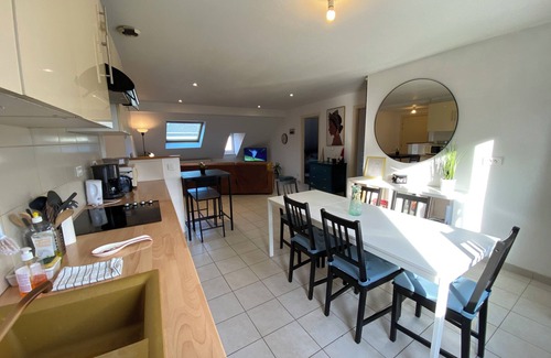 Bischheim Apartment | Strasbourg-chaleureux-parking-wi-fi-tv-proche Hypercentre