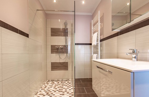 Lembruch Hotel | Stratmanns Haus am See