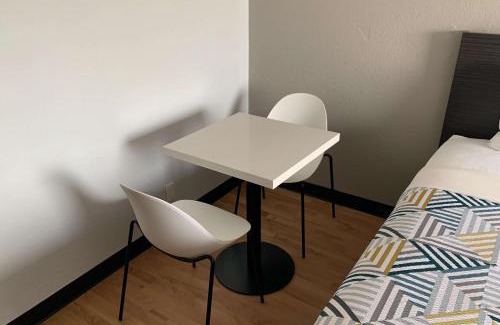 Highlands Hotel | Studio 6-Lincoln, NE - Airport