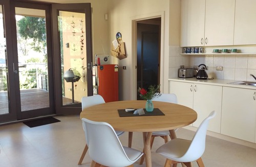 Point Lonsdale Apartment | studio@8 - seaside retreat