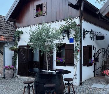 Knezevi Vinogradi Apartment | Studio apartman & Wine House ONDINE