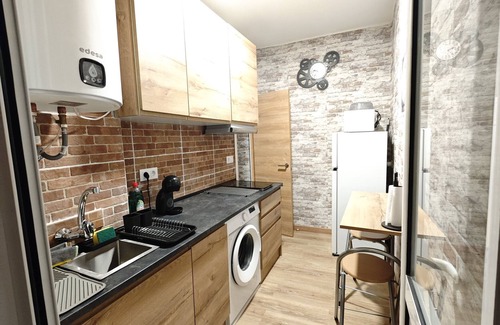 Distrito de Levante Apartment | Studio Apartment 'Apartamento Sanz' with Private Terrace, Wi-Fi and Air Conditioning