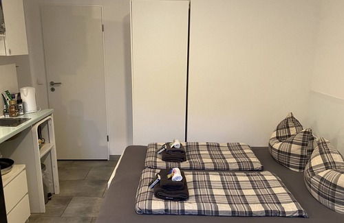 Wilhelmstadt Apartment | Studio apartment in green Spandau