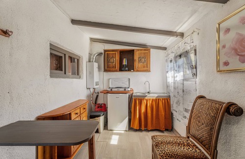 Granadilla de Abona Apartment | Studio-apartment 'Land Of Dreams 2' with Sea View, Shared Pool & Wi-Fi