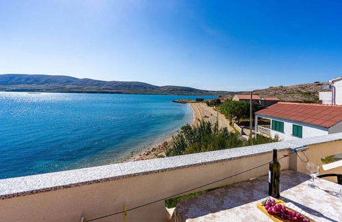 Kustici Apartment | Studio-Apartment with balcony and sea view