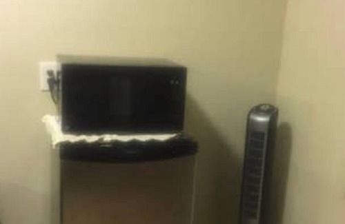 Newlife Apartment | Studio attached to home. Private entrance & bath.