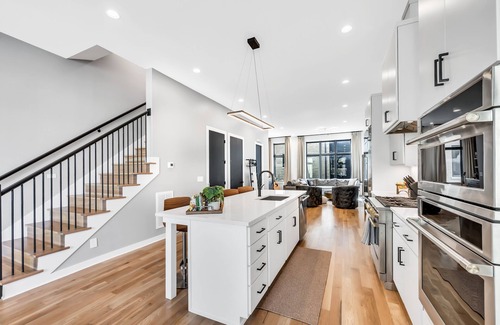 Edgehill House | Studio C on Historic MusicRownbyGulch,12south,5MinBroadway