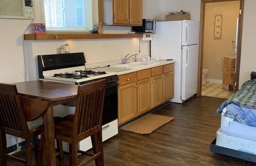 Butte Des Morts House | Studio cottage at mouth of the Fox River