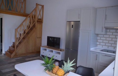 Frontera Apartment | Studio 'De Tato' with Mountain View, Private Terrace and Wi-Fi