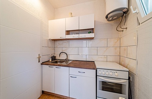 Ubli Apartment | Studio flat with air-conditioning Ubli, Lastovo (AS-24676-a)