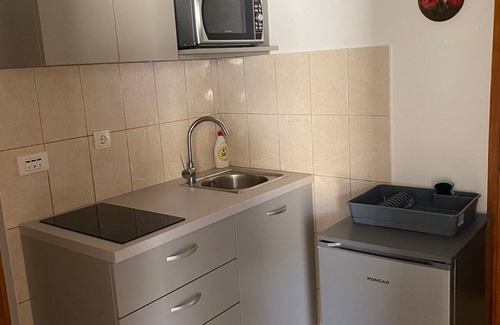 Zubovici Apartment | Studio flat with terrace and sea view Zubovići, Pag (AS-9365-a)