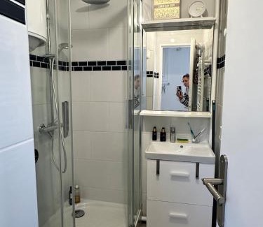 Merville-Franceville-Plage Apartment | Studio 100 m from the beach!