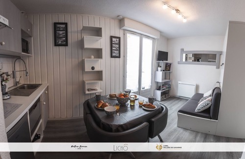 Bareges Apartment | STUDIO "LE COL DU TOURMALET" 2/4 PERS A BAREGES WIFI PARKING LINGE