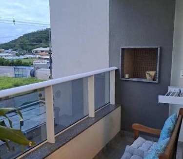 Alto Ribeirao Apartment | Studio moderno e bem equipado próximo à praia