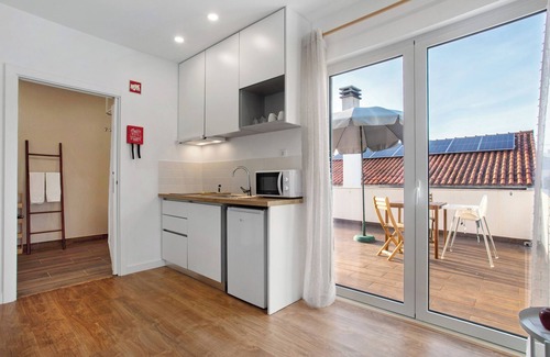 Famalicao Apartment | Studio 'Quinta Dos Raposos - Villa Terra' with Shared Pool, Shared Terrace and Wi-Fi