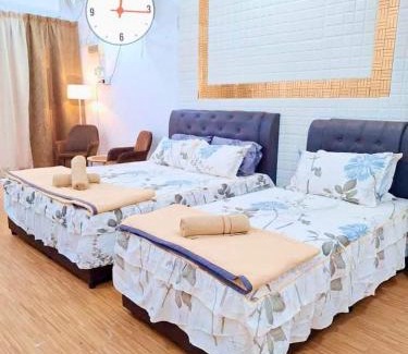 Batu Buruk House | Studio Room Bourgenvilla Jalan Budiman Batu Burok KTrg