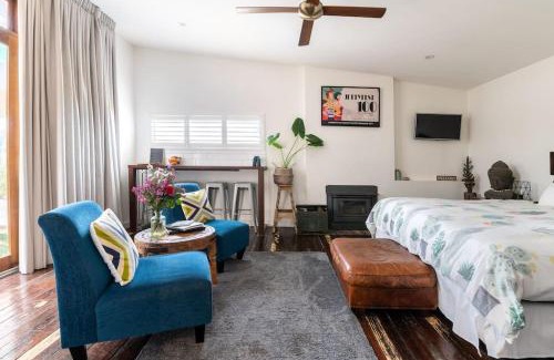 Port Noarlunga South House | Studio South Port - Lush Private Oceanfront Studio Apartment