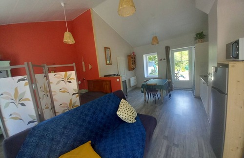 Apremont Apartment | Studio with castle view, 20 minutes from the beach