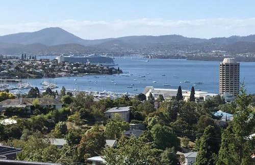 Sandy Bay Apartment | Studioat10