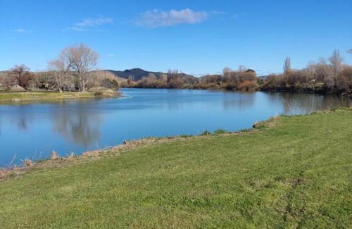 Wairoa Hotel | Studios On Carroll - ex Ferry Hotel