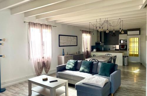 Cognac Apartment | Studios Pellisson