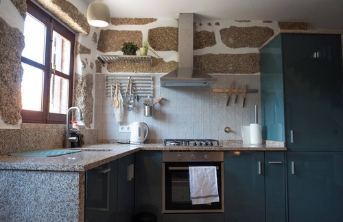 Vila do Mato House | Stunning 10 bedroom quinta, sleeps 20 escape to nature for the perfect getaway.