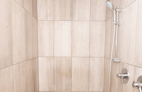 Courtenay House | Stunning 3 Bedroom Nymph Falls Sanctuary