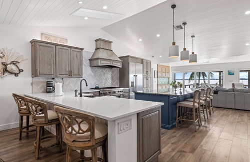 Stuart House | Stunning 3 bedroom, 2.5 bathroom waterfront/dockside home