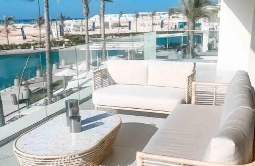 Al Alamayn Apartment | Stunning 3-BR Marina Marassi