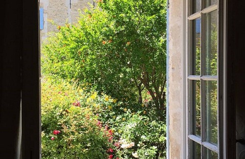 Althen-des-Paluds House | Stunning 600m2 converted Monastery in a peaceful hamlet, family-friendly