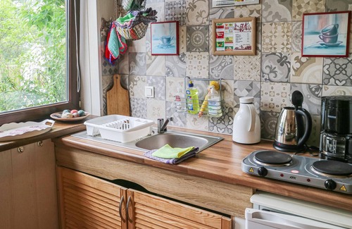 Schwaan Apartment | Stunning apartment in Bandow with WiFi