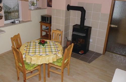 Gieselwerder Apartment | Stunning Apartment In Oberwesergieselwerder