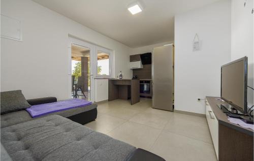 Kustici Apartment | Stunning Apartment In Kustici, Novalja