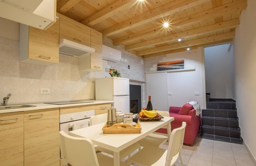 Peschiera Maraglio Apartment | Stunning apartment in Monte Isola