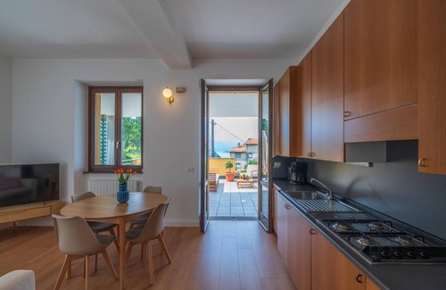 Bellano Apartment | Stunning Apartment- [Terrace and Swimming Pool]