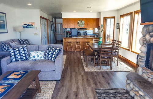 Netarts House | Stunning Bay and Ocean Views!