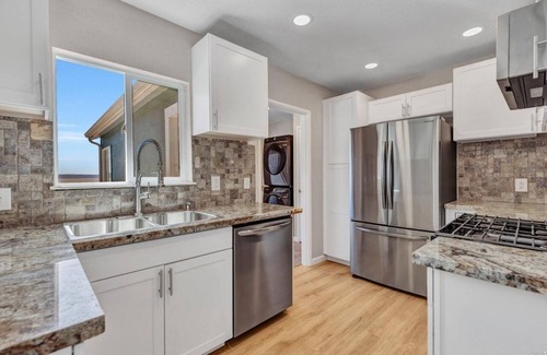 Vallejo House | Stunning Bay Views in Newly Renovated Home