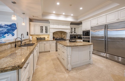 Birch Park Finger Streets House | Stunning Beach House-Steps to Beach. JULY 4th OPEN Walk restaurants, shops, park