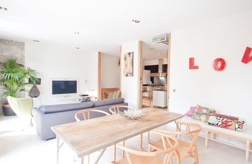 Palacio Apartment | Stunning City Views Apt Plaza San Miguel Luxury