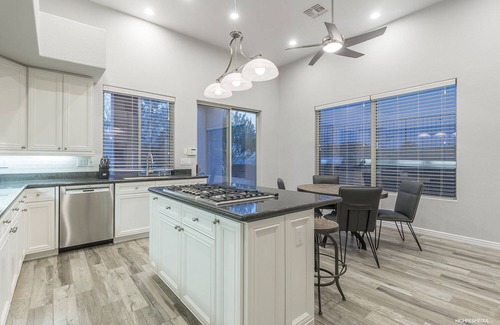 Eagle Mountain House | Stunning Contemporary Home with Mountain Views in Northeast Scottsdale