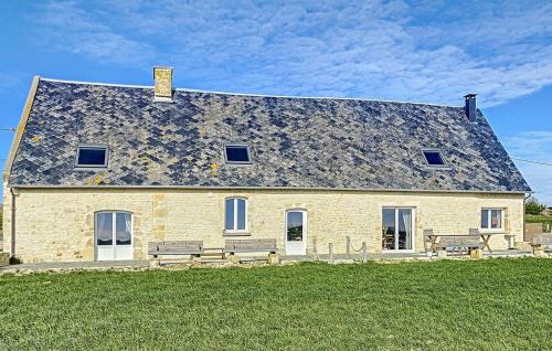 Cricqueville-en-Bessin House | Stunning Home In Cricqueville En Bessin