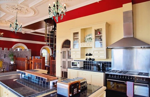 Criccieth House | Stunning, historic holiday apartment