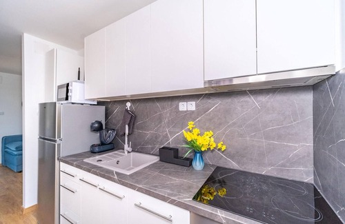 Duga Resa House | Stunning home in Cerovacki Galovici